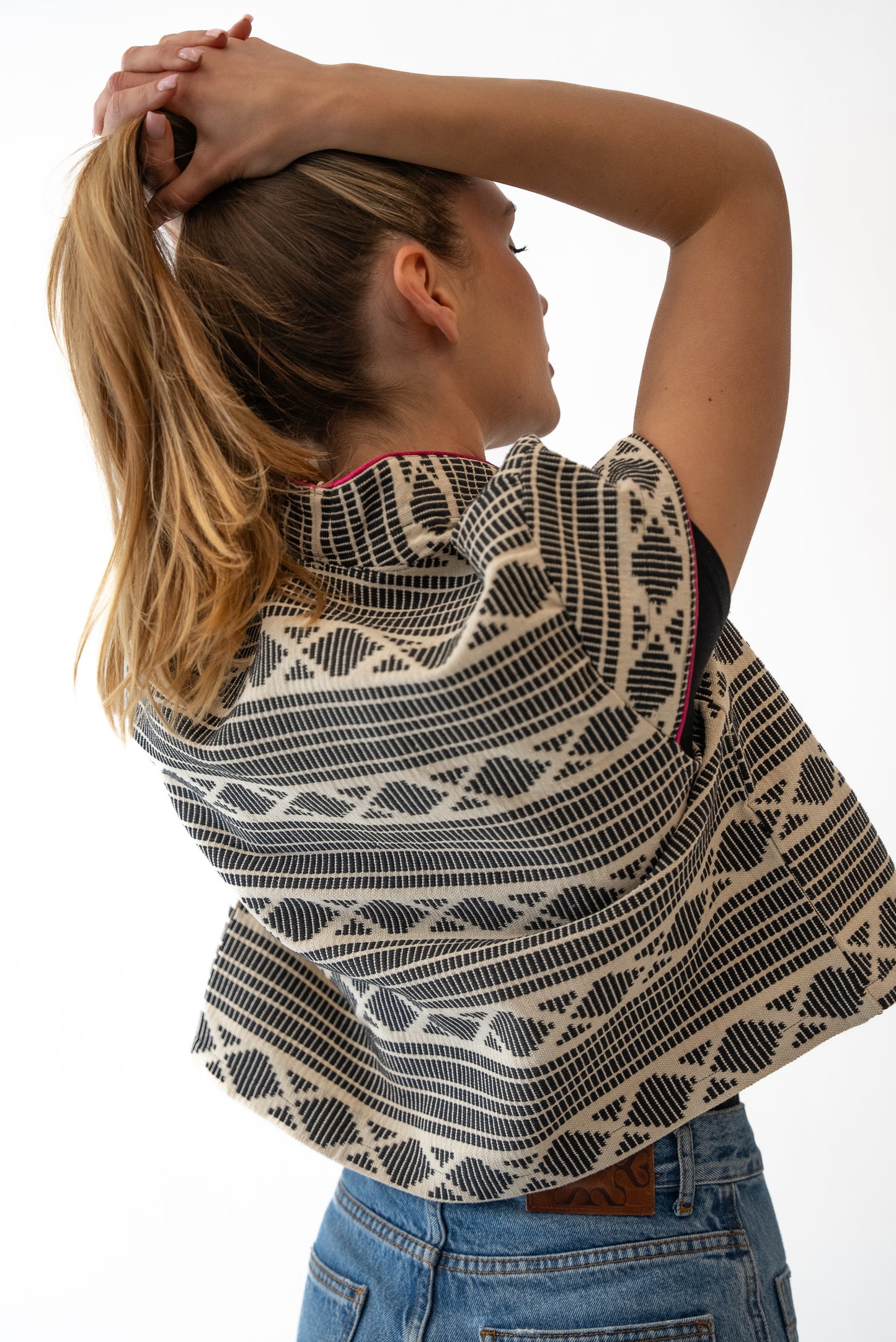 Tribal Line Vest - Black