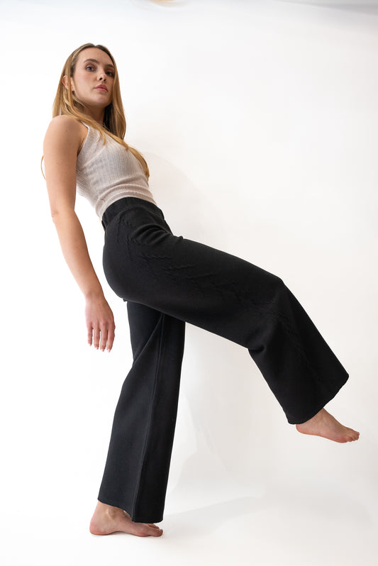 Nofa Straight Pants -Black