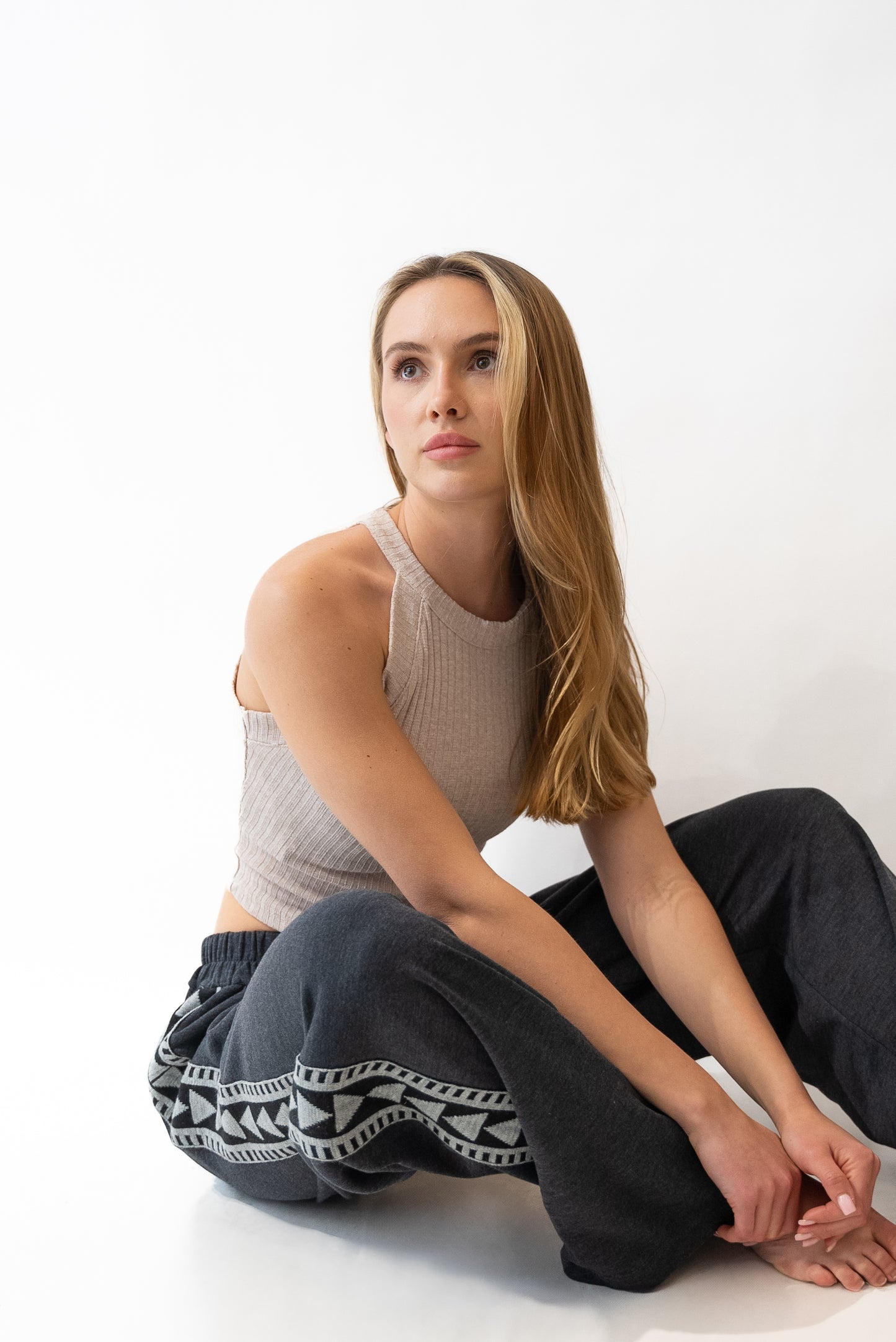 Sadu Straight Pants -Charcoal