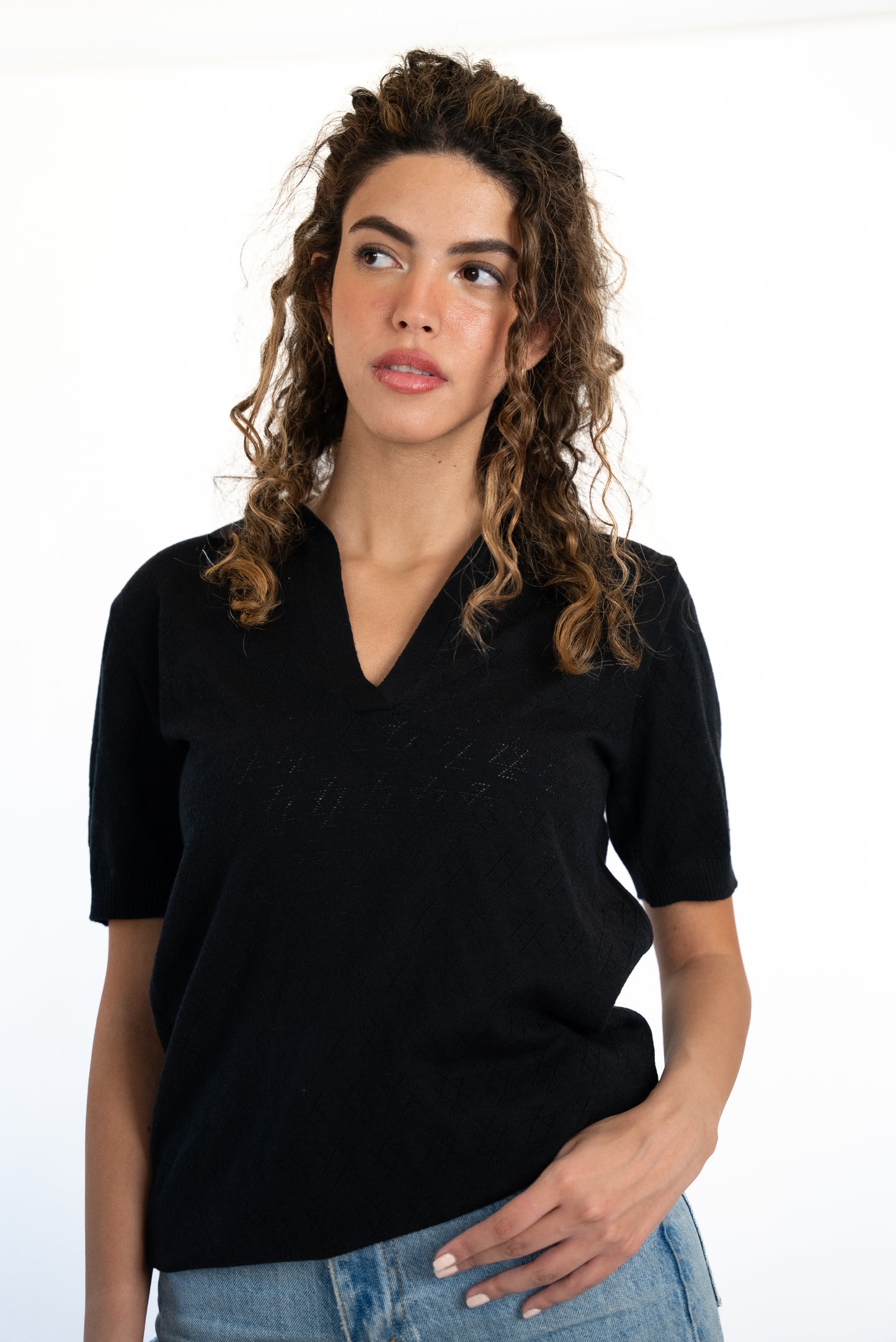 Tura Tshirt - Black