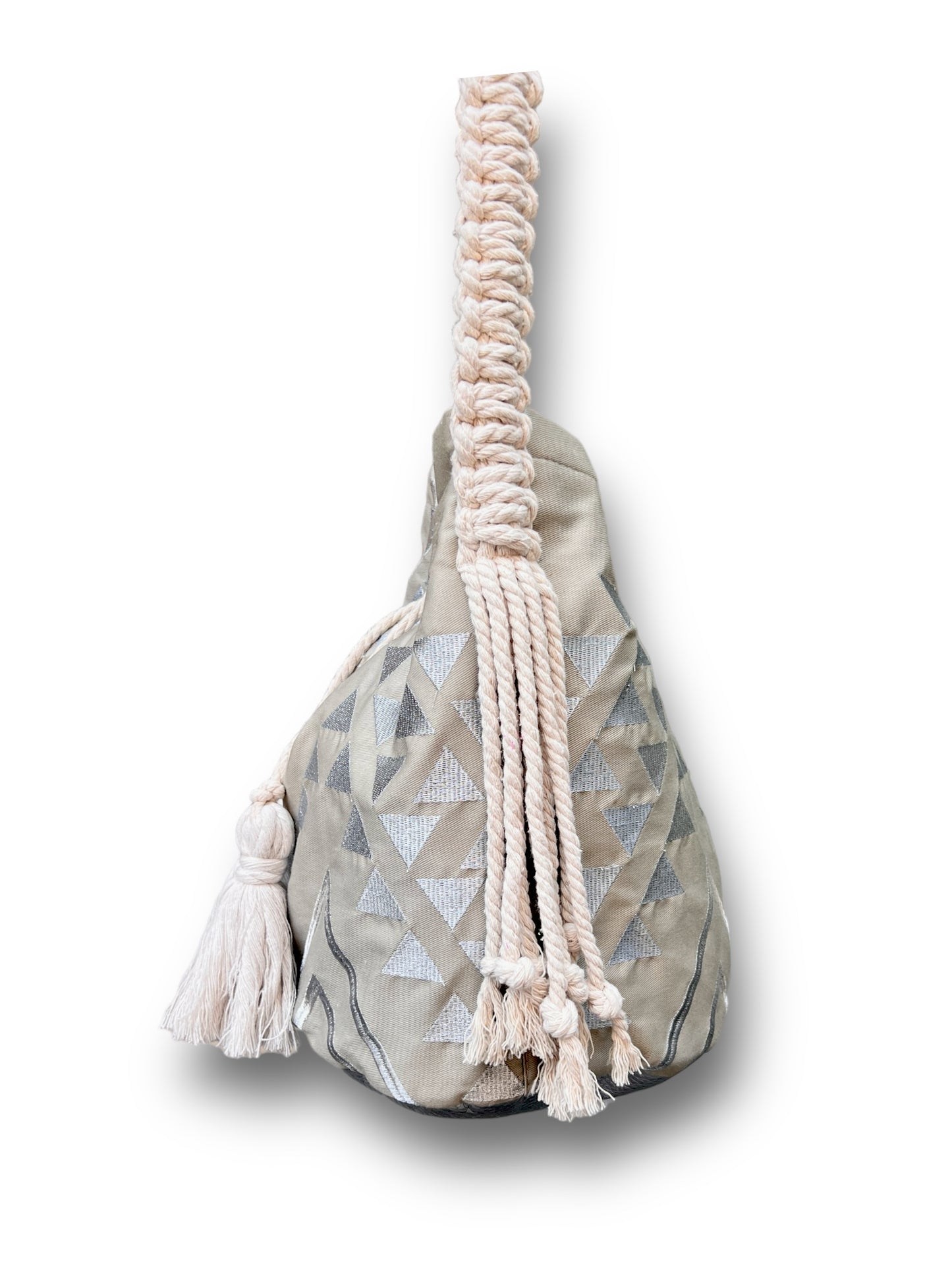Bage Aysha Bokkja with macame strap
