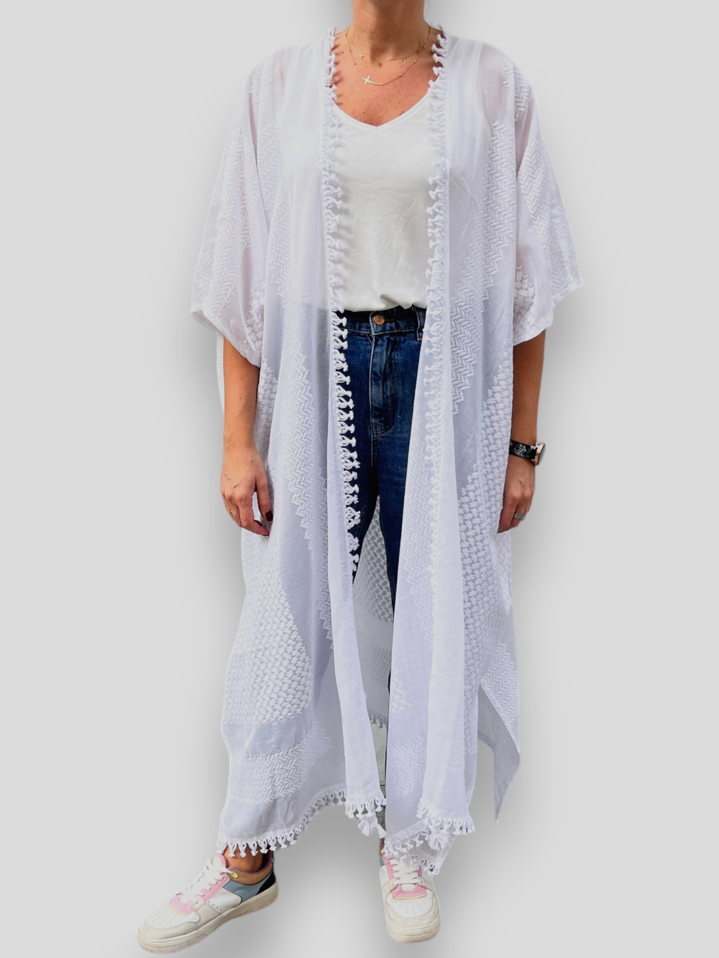 Farha White Hatta Bisht