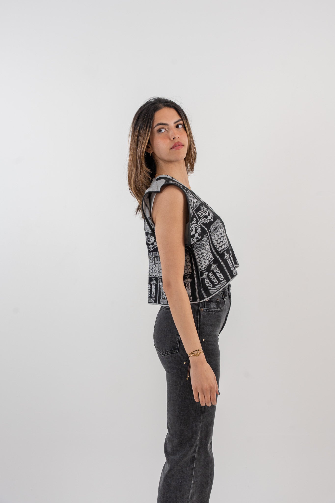 Kayan Vest - Black & Grey