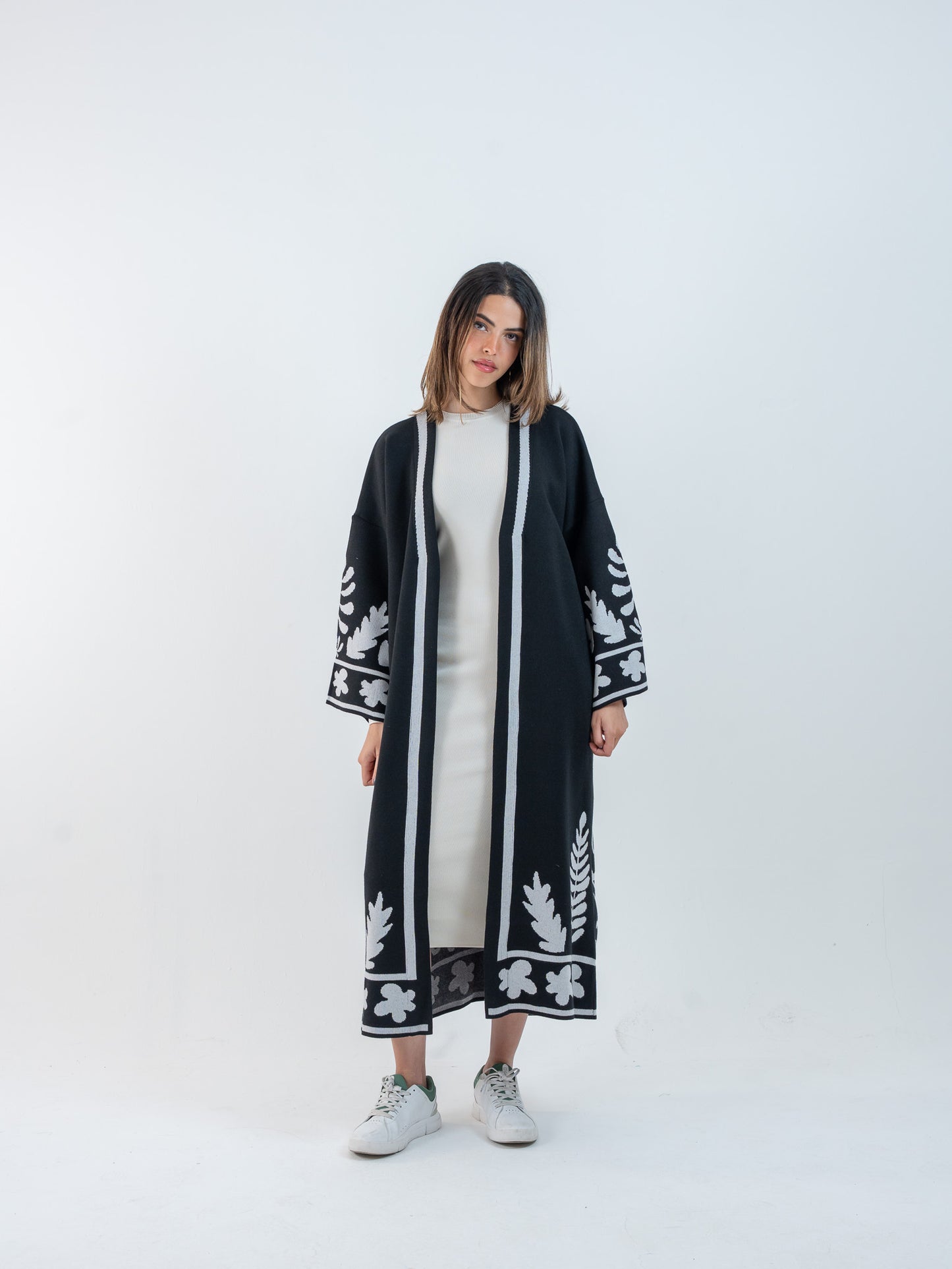Madyan Abaya - Black