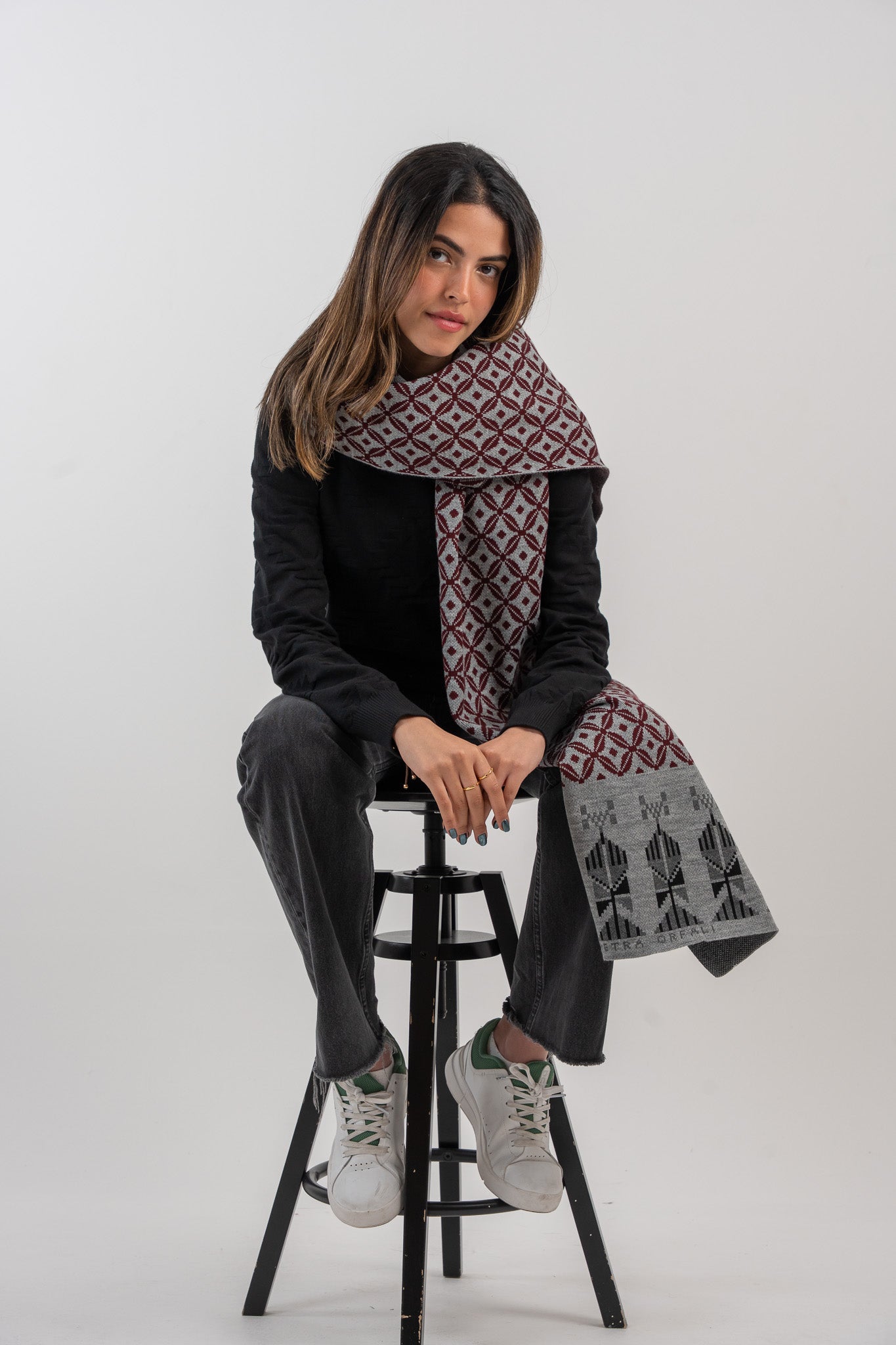Bahja Grey&Burgundy Scarf - Unisex