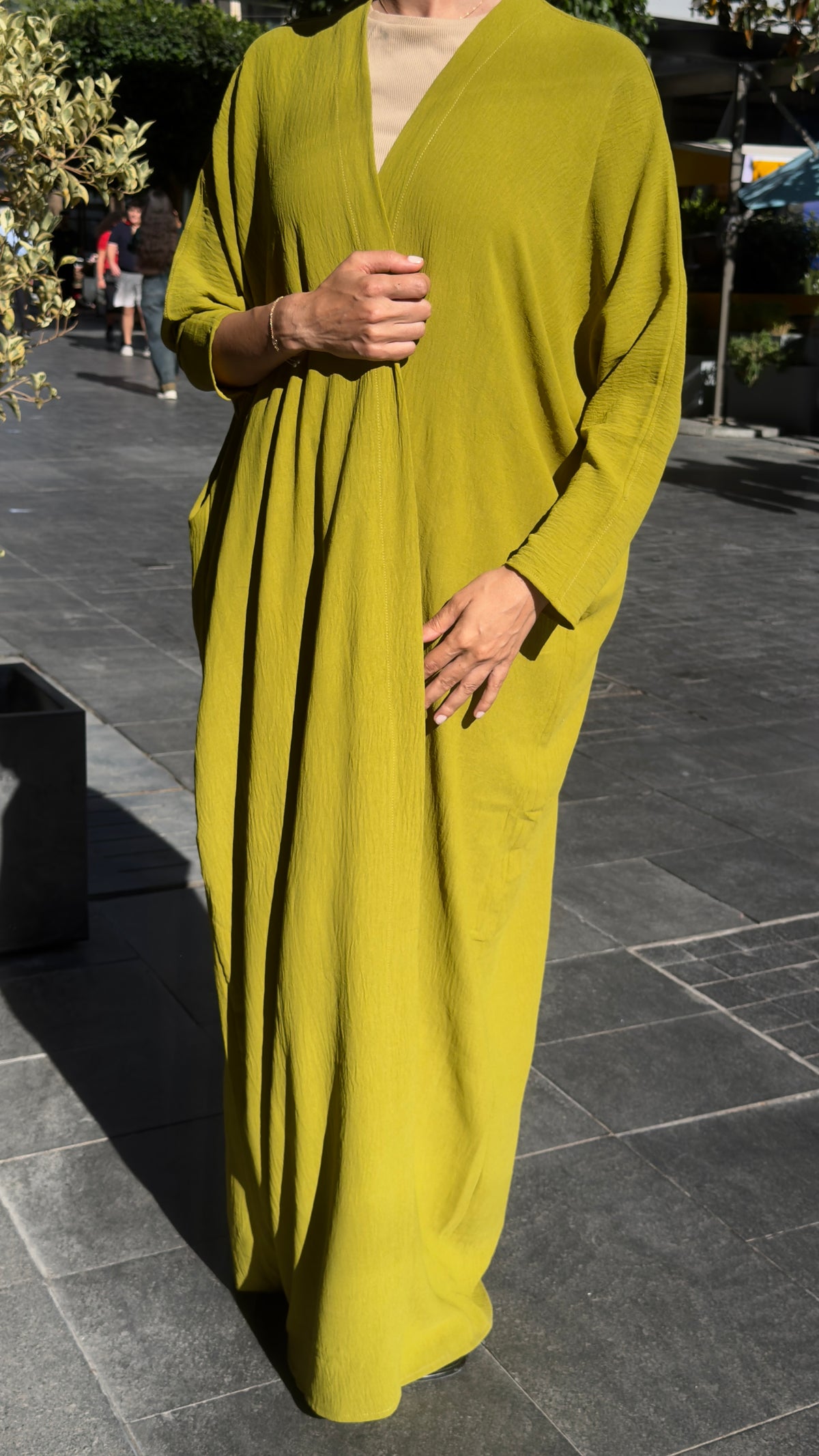 Sadu Back Stripe Abaya with Scarf