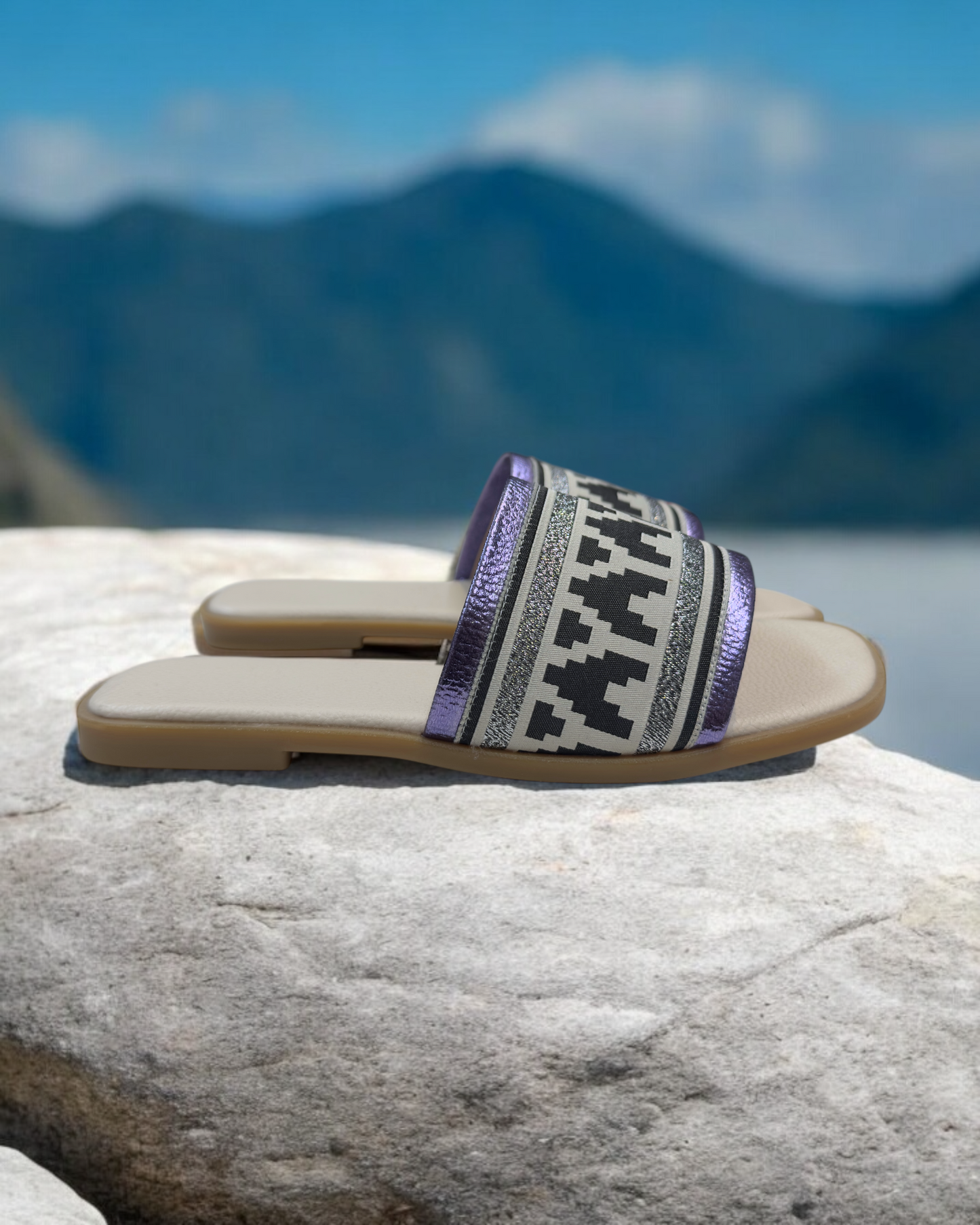 Sadu Slip-Ons - Metallic purple
